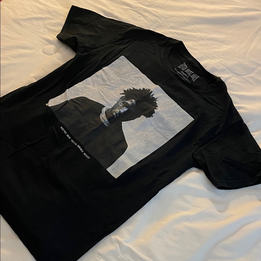 Men's Black Graphic Tee